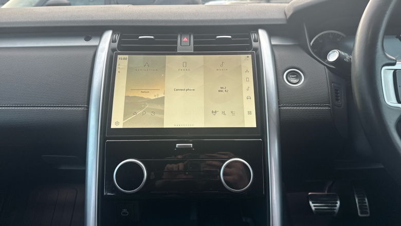 Land Rover Discovery 3.0 D300 R-Dynamic HSE 5dr Auto Diesel Station Wagon